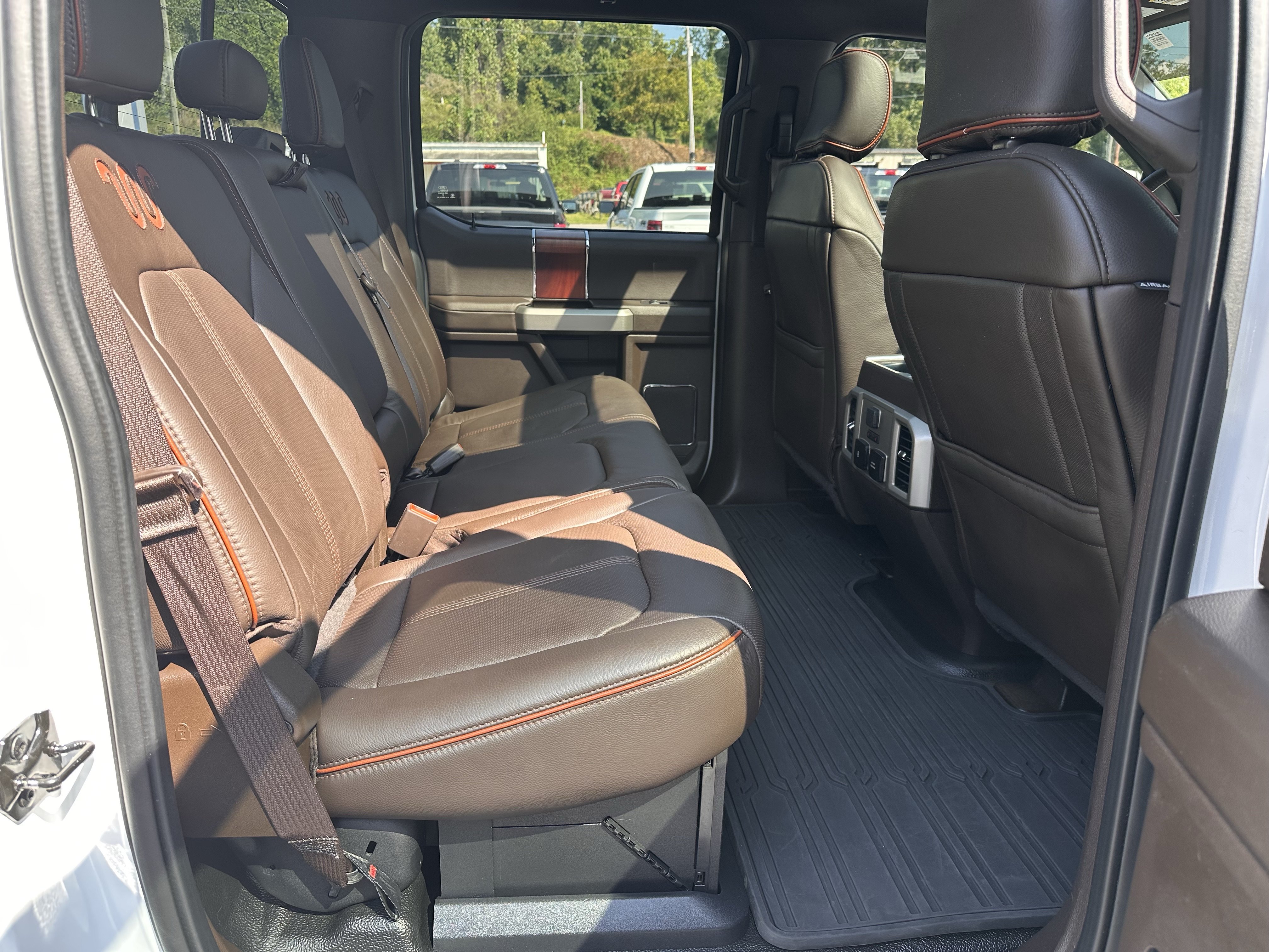 Certified 2022 Ford F250 King Ranch w/ Tremor Off-Road Package AWD/4WD image 19