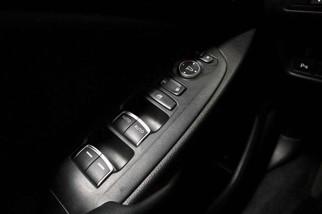 Used 2022 Honda Accord Touring image 28