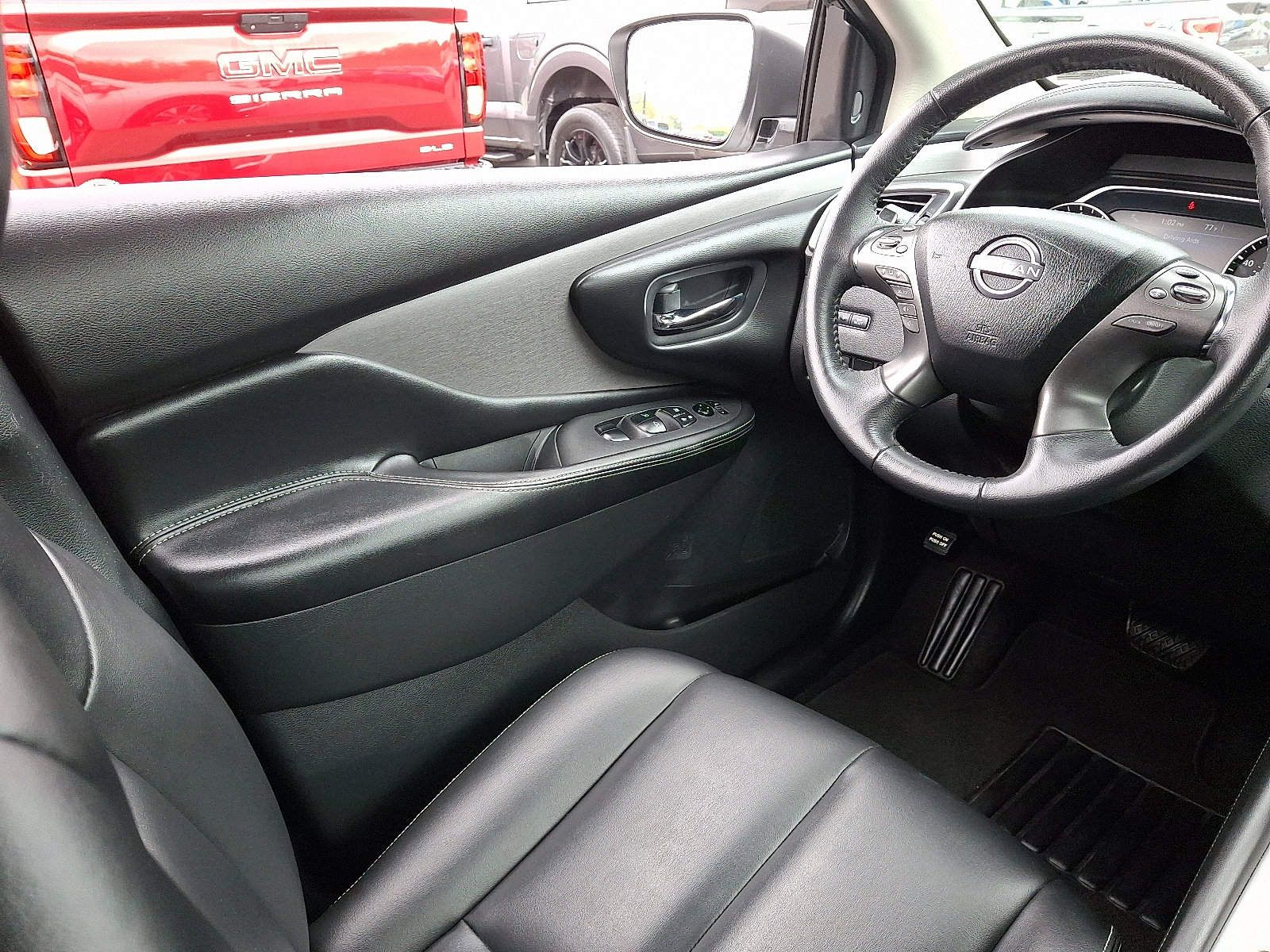 Used 2023 Nissan Murano SV image 14