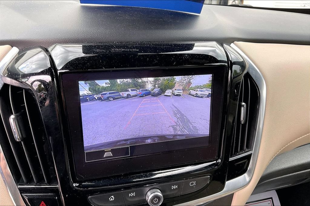 Used 2022 Chevrolet Traverse LT w/ LPO, Cargo Package AWD/4WD image 21