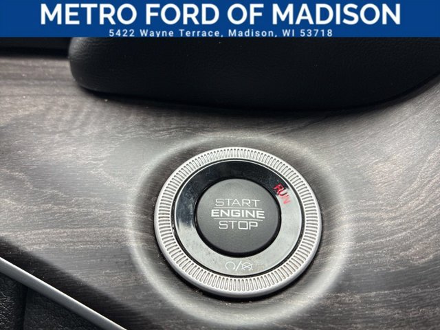Used 2023 Jeep Grand Cherokee Limited AWD/4WD image 31