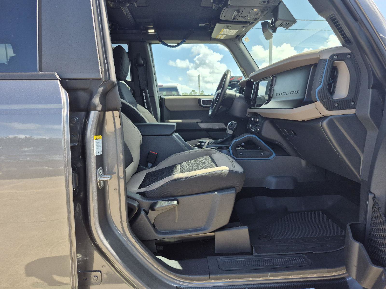 Certified 2023 Ford Bronco Wildtrak AWD/4WD image 11