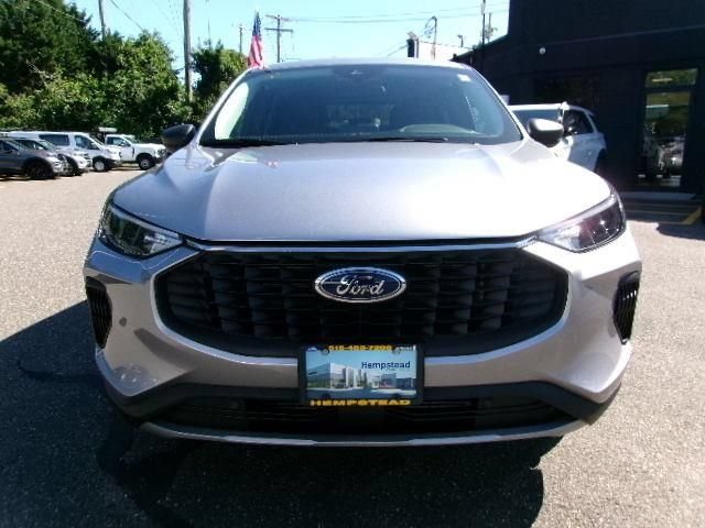 Certified 2023 Ford Escape Active AWD/4WD image 2