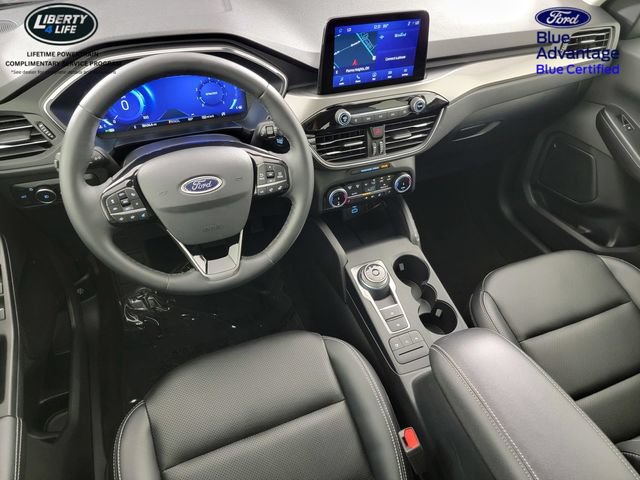 Certified 2022 Ford Escape Titanium w/ Class II Trailer Tow Package AWD/4WD image 32