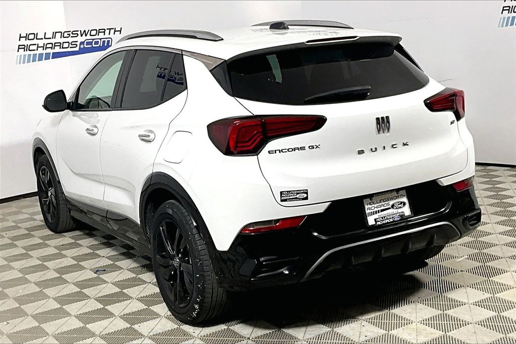 Used 2024 Buick Encore GX Sport Touring w/ Comfort Package image 8
