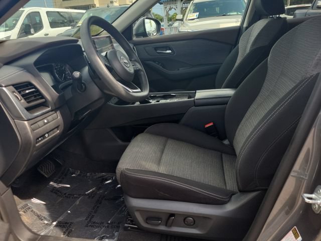 Used 2023 Nissan Rogue SV FWD image 20