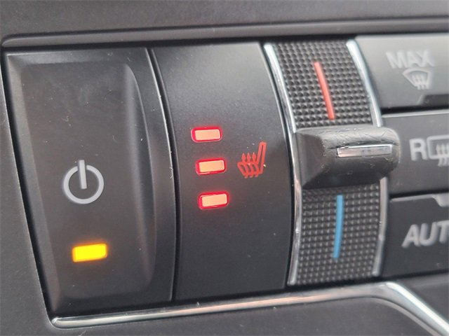 Certified 2019 Ford Explorer XLT w/ Equipment Group 202A image 8