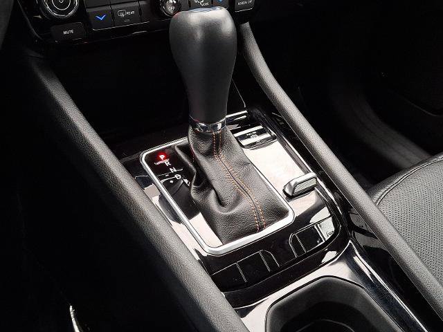 Used 2022 Jeep Compass Limited w/ Elite Group image 15