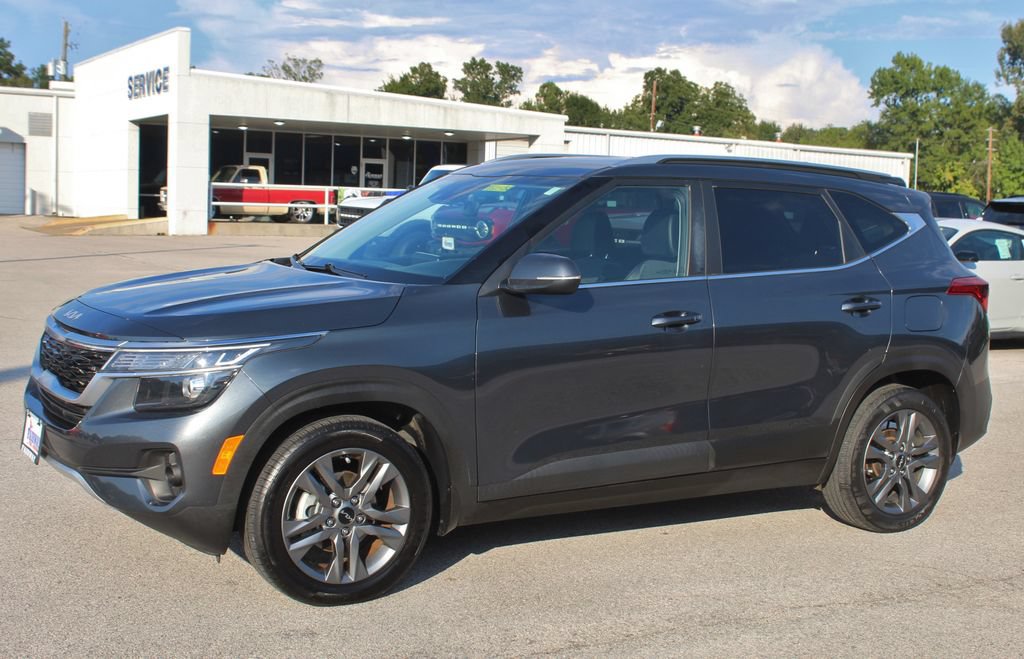Used 2023 Kia Seltos S FWD image 3