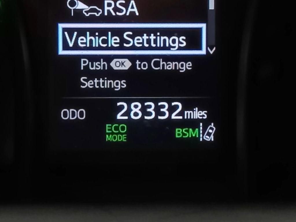 Used 2022 Toyota Camry SE w/ Cold Weather Package FWD image 20