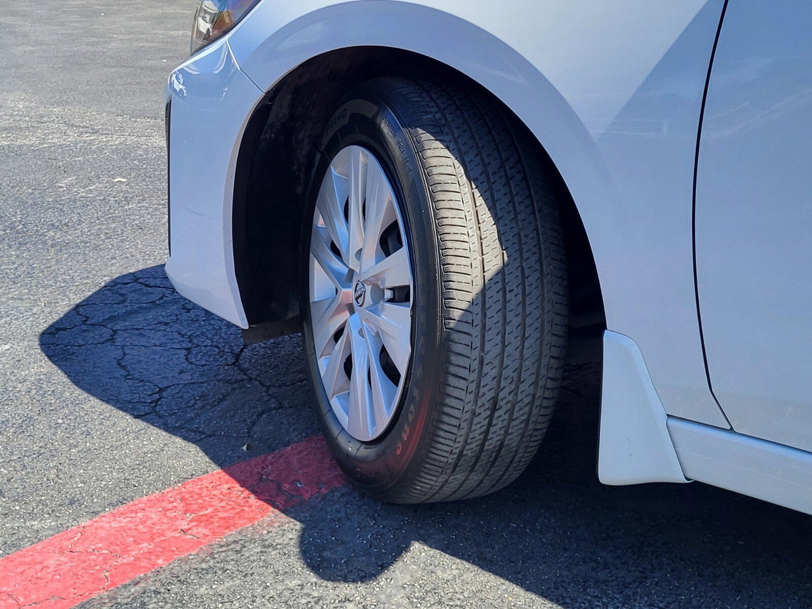 Used 2025 Nissan Sentra S image 33