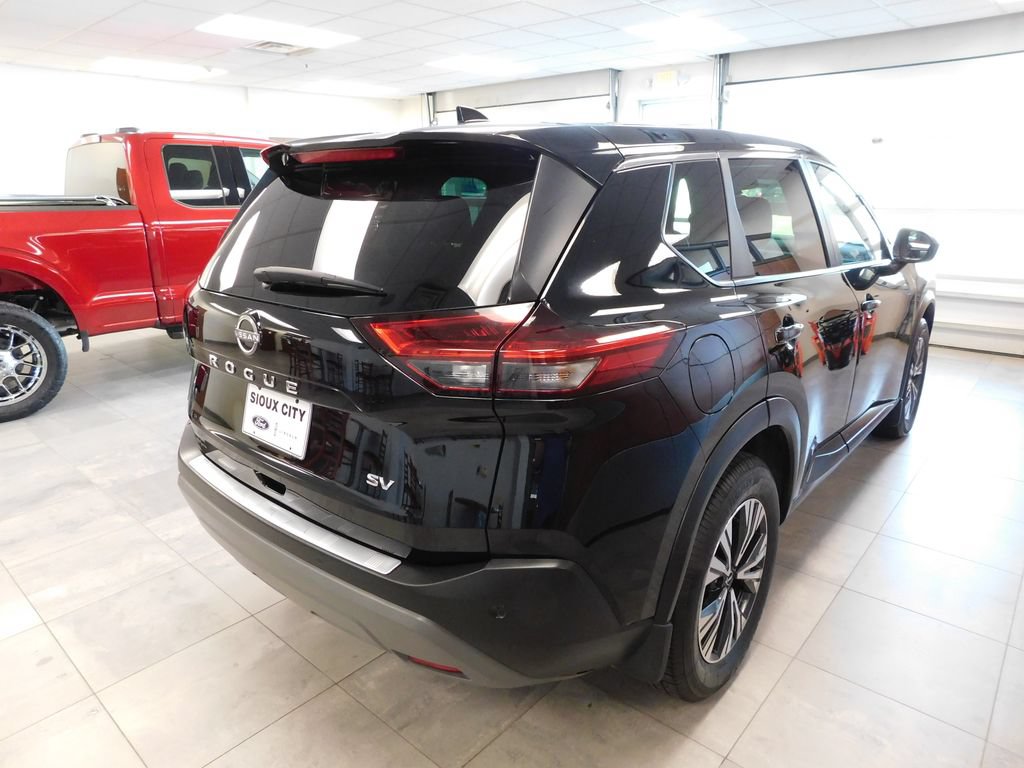 Used 2023 Nissan Rogue SV FWD image 4
