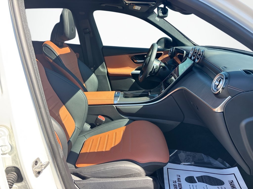 Used 2025 Mercedes-Benz GLC 300 image 13
