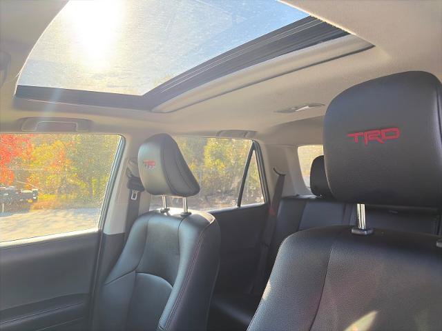 Used 2023 Toyota 4Runner TRD Off-Road Premium w/ Moonroof Package AWD/4WD image 7