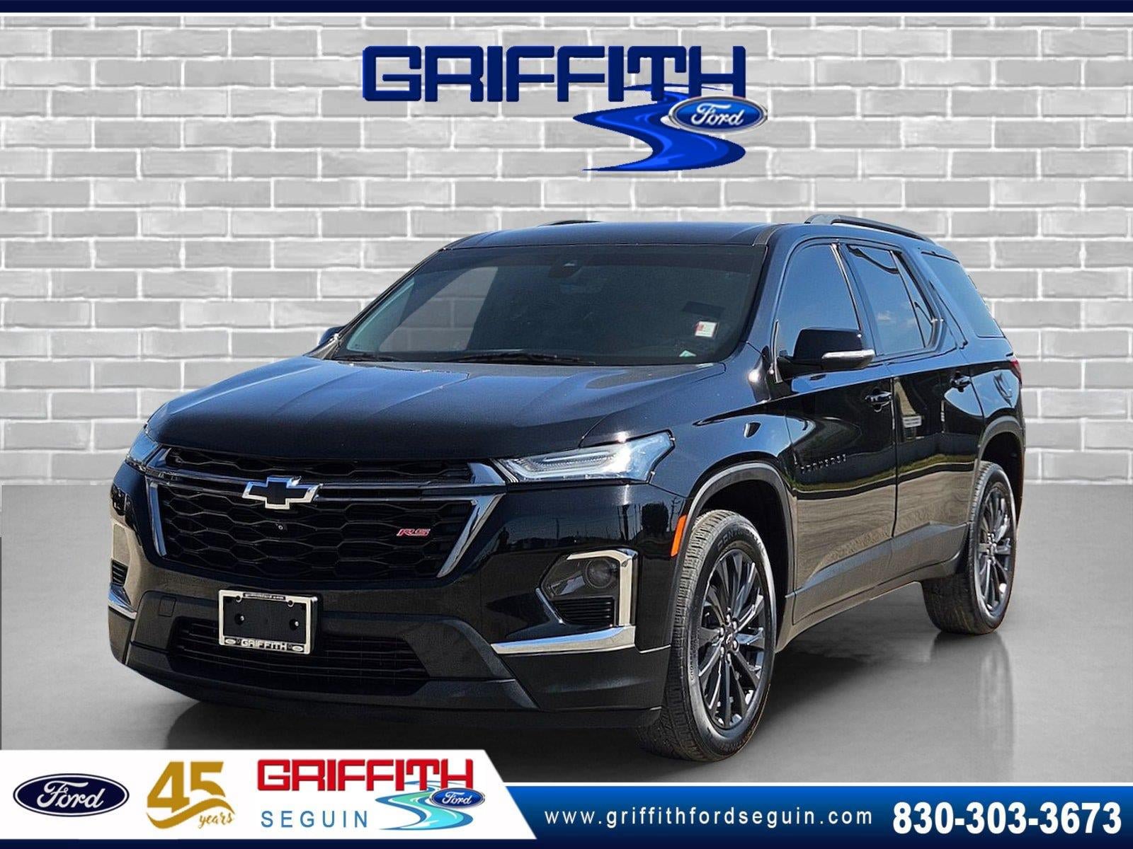 Used 2023 Chevrolet Traverse RS