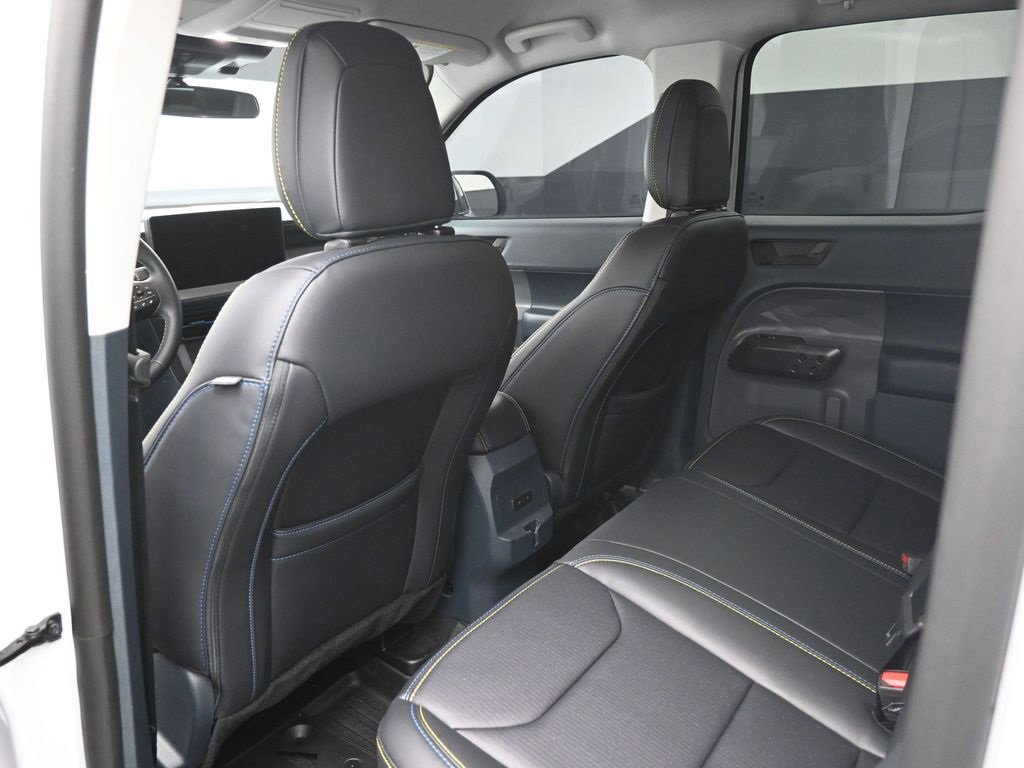 Certified 2025 Ford Maverick Lobo image 2