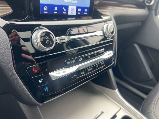 Certified 2022 Ford Explorer Limited w/ Limited Technology Package image 15