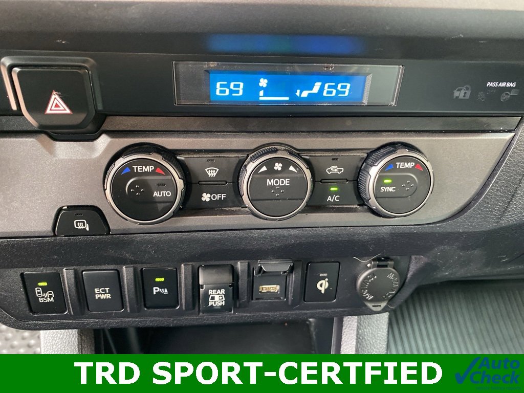 Used 2021 Toyota Tacoma TRD Sport w/ Technology Package image 35