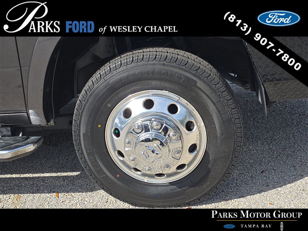 Used 2024 RAM 3500 Laramie w/ Towing Technology Group image 32