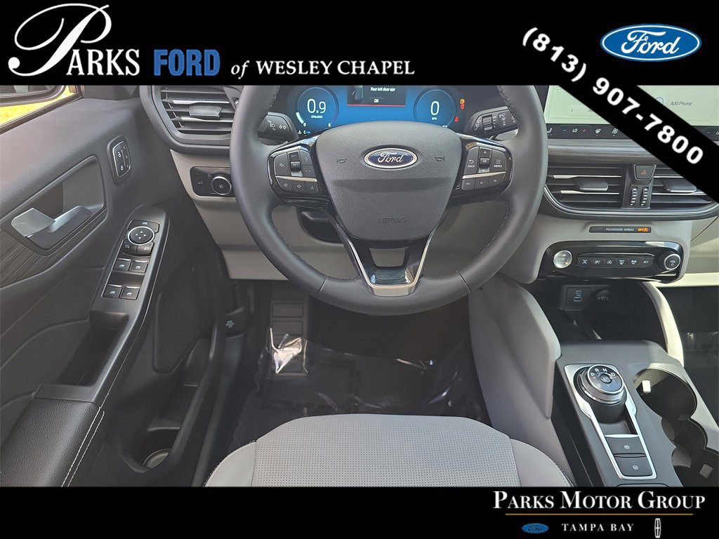 Certified 2023 Ford Escape Platinum w/ Class II Trailer Tow Package image 13