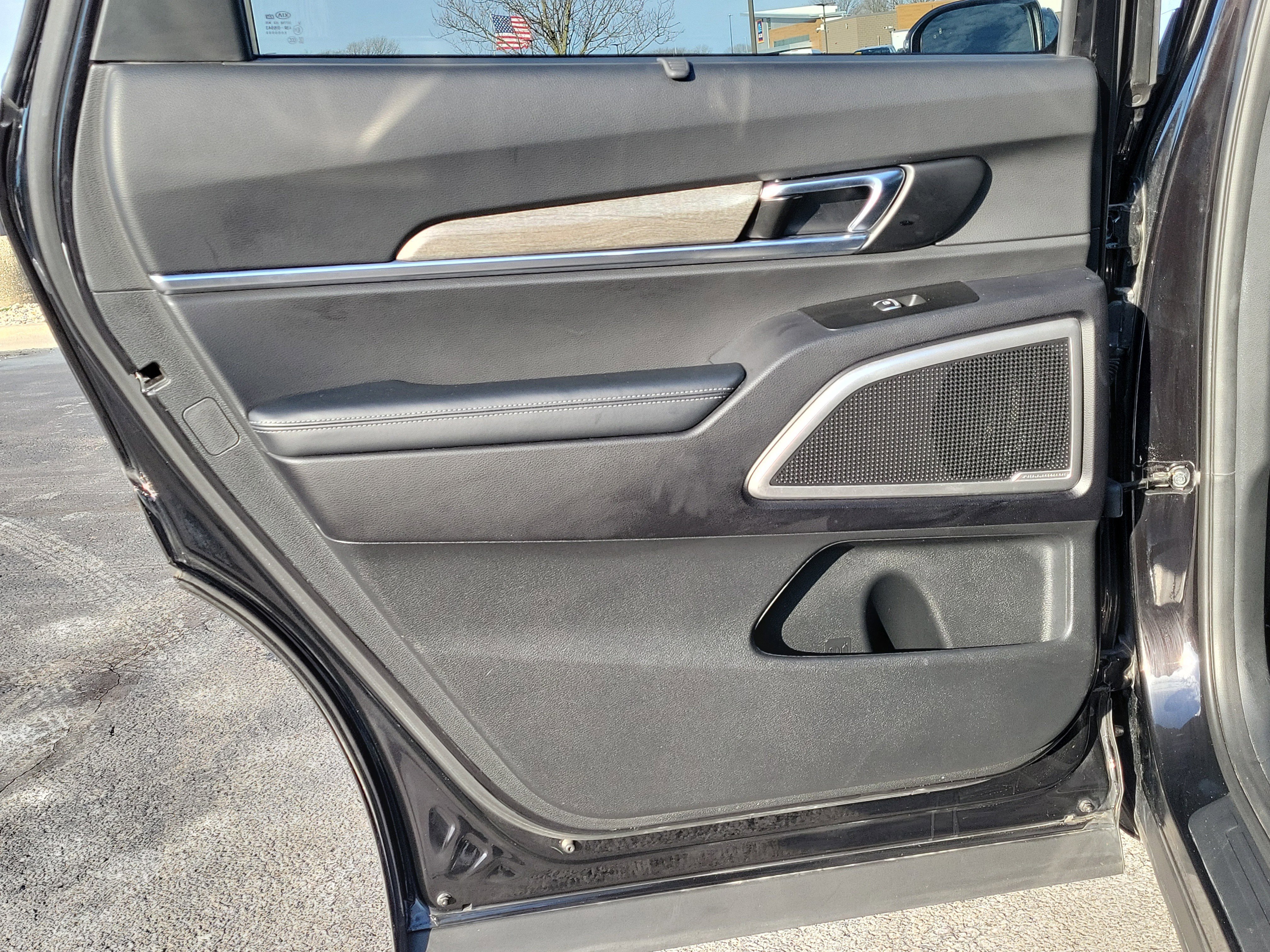 Used 2021 Kia Telluride EX w/ Towing Package image 9