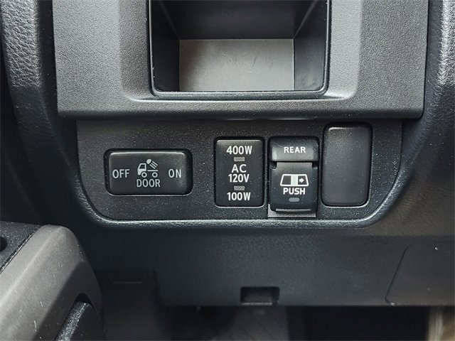Used 2017 Toyota Tacoma Limited w/ Tow Package image 24
