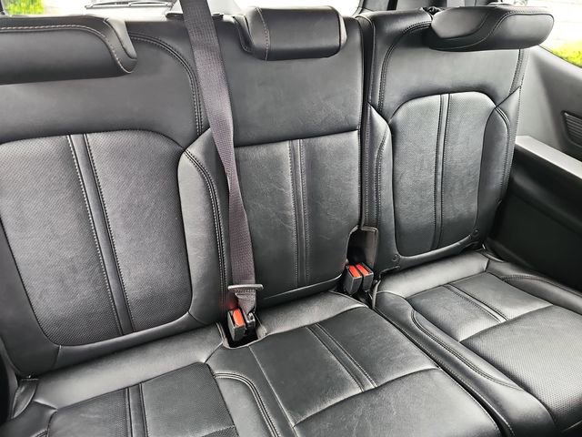 Used 2024 Jeep Wagoneer Series II w/ Flexible Seating Group RWD image 14
