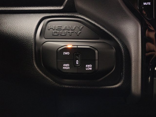 Used 2025 RAM 2500 Big Horn AWD/4WD image 37
