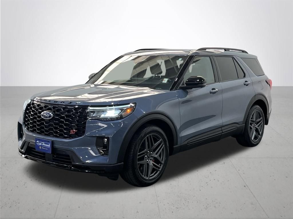 Certified 2025 Ford Explorer ST image 2