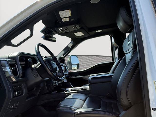 Certified 2024 Ford F250 Platinum w/ FX4 Off-Road Package AWD/4WD image 9