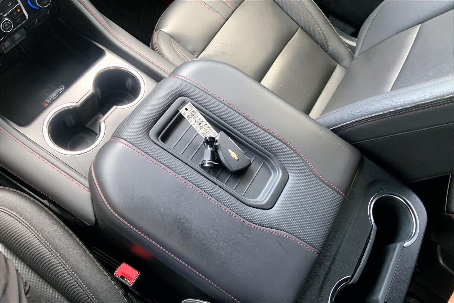 Used 2022 Chevrolet Tahoe RST w/ Luxury Package RWD image 15