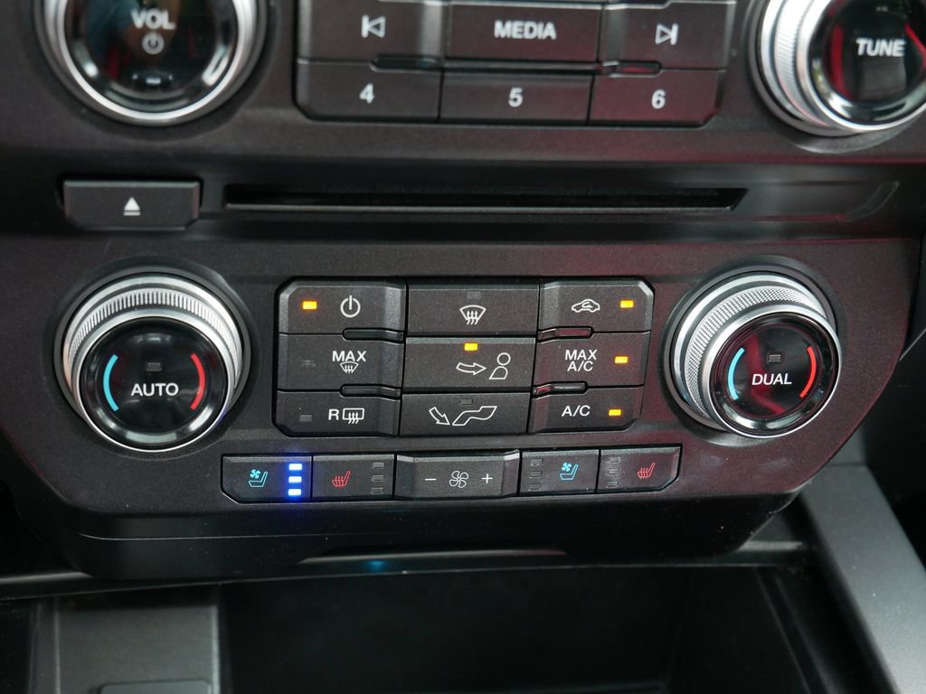 Certified 2018 Ford F150 Lariat w/ Equipment Group 502A Luxury AWD/4WD image 23