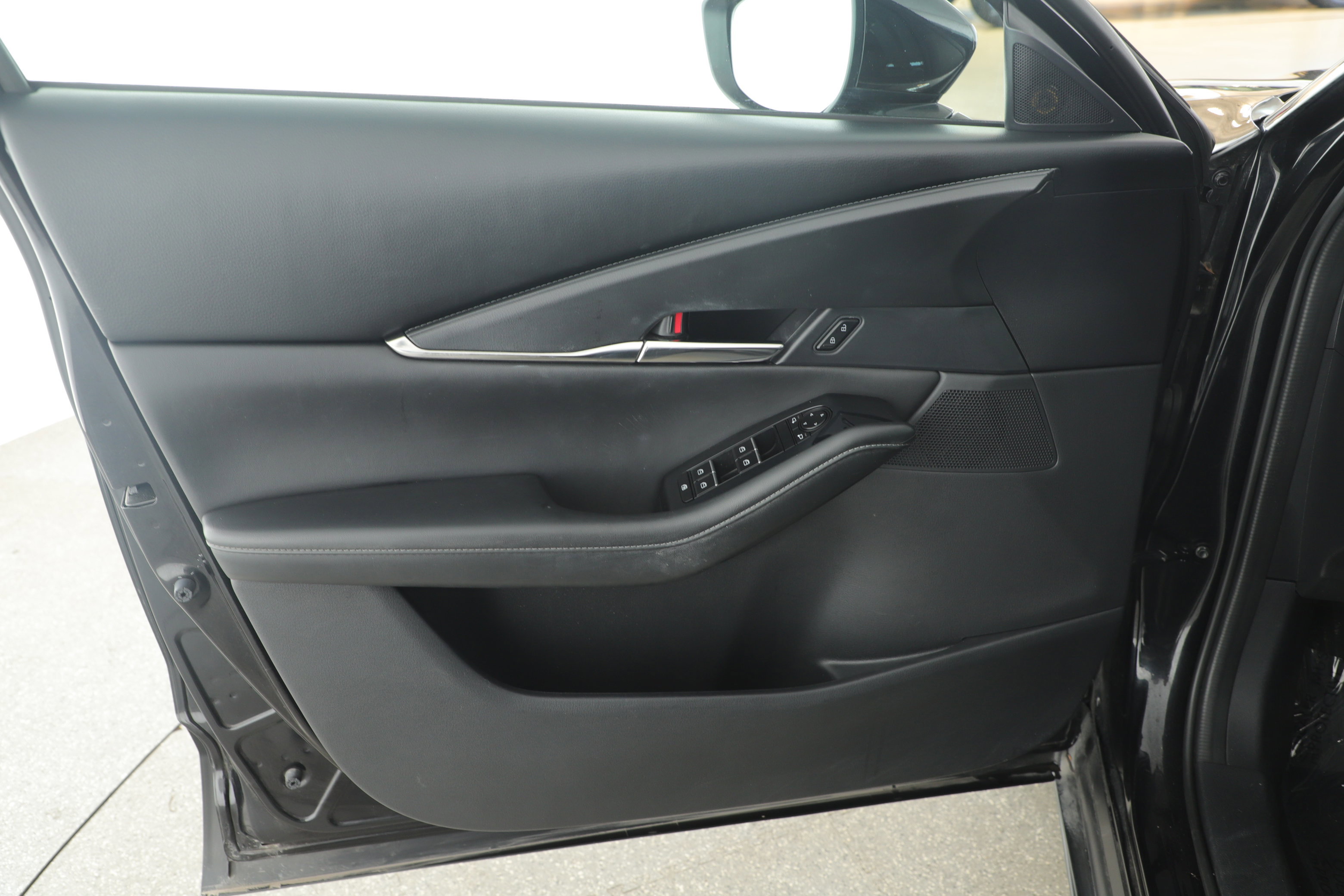 Used 2023 MAZDA CX-30 AWD 2.5 S w/ Preferred Package image 7