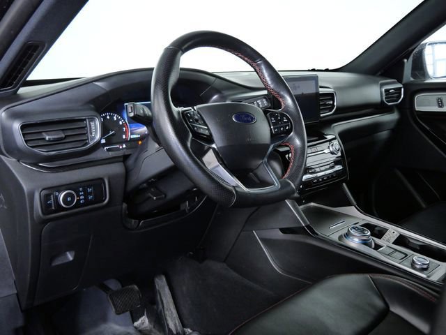 Certified 2023 Ford Explorer ST-Line w/ Class IV Trailer Tow Package image 16