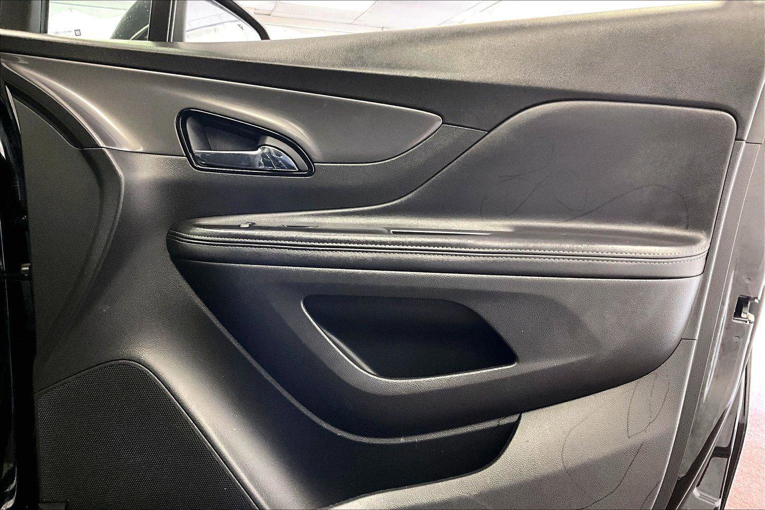 Used 2020 Buick Encore Preferred image 23