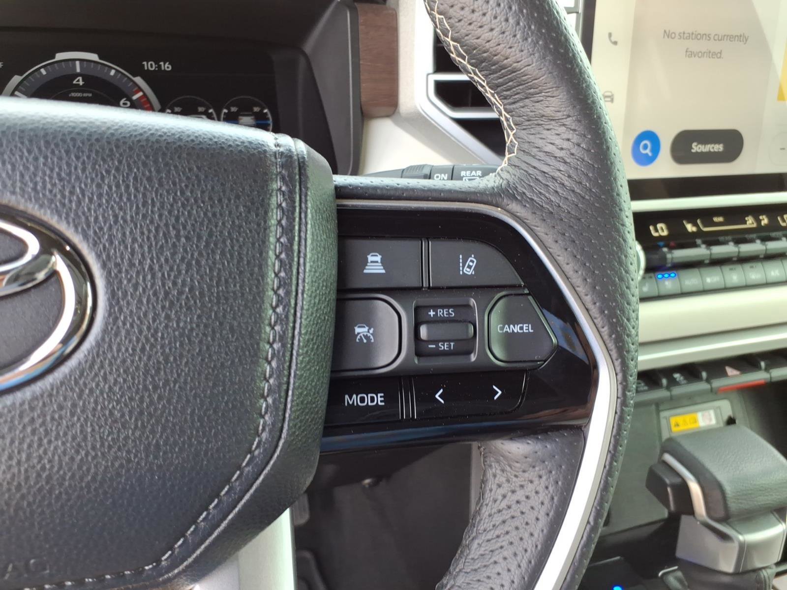 Used 2023 Toyota Sequoia Capstone AWD/4WD image 20