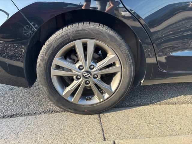 Used 2018 Hyundai Elantra SEL FWD image 9