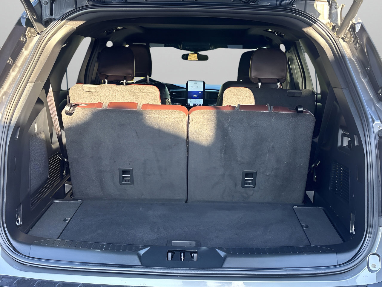 Certified 2023 Ford Explorer Platinum w/ Technology Package image 8