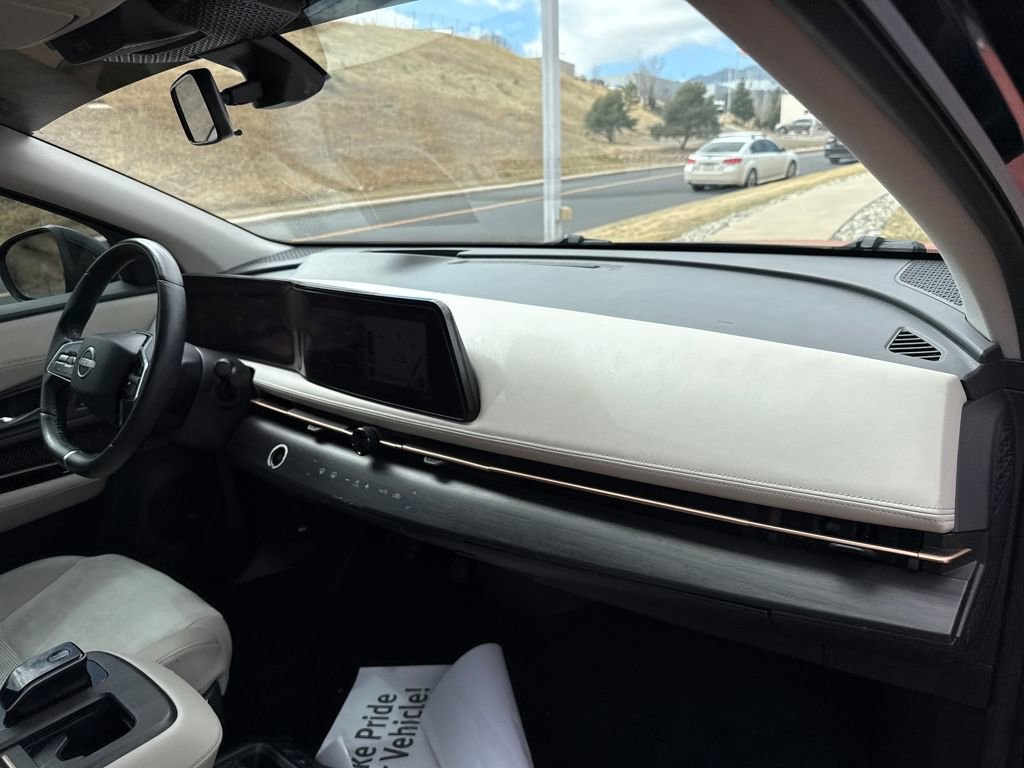 Used 2023 Nissan Ariya FWD image 28