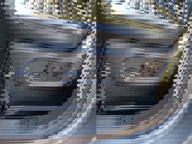 Certified 2024 Ford Edge SEL w/ Convenience Package image 18