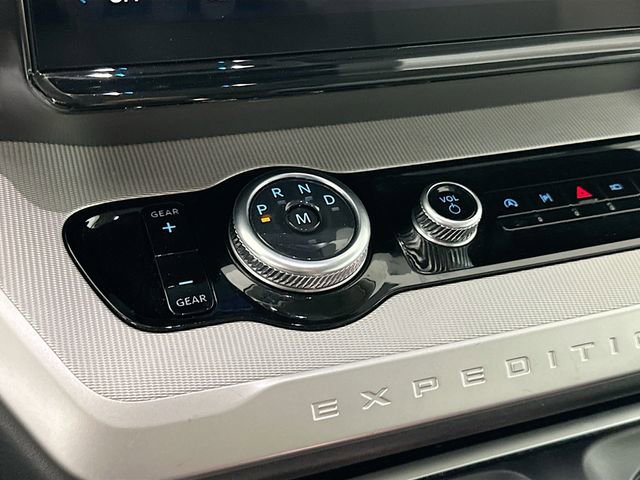 Certified 2025 Ford Expedition Max Active AWD/4WD image 24