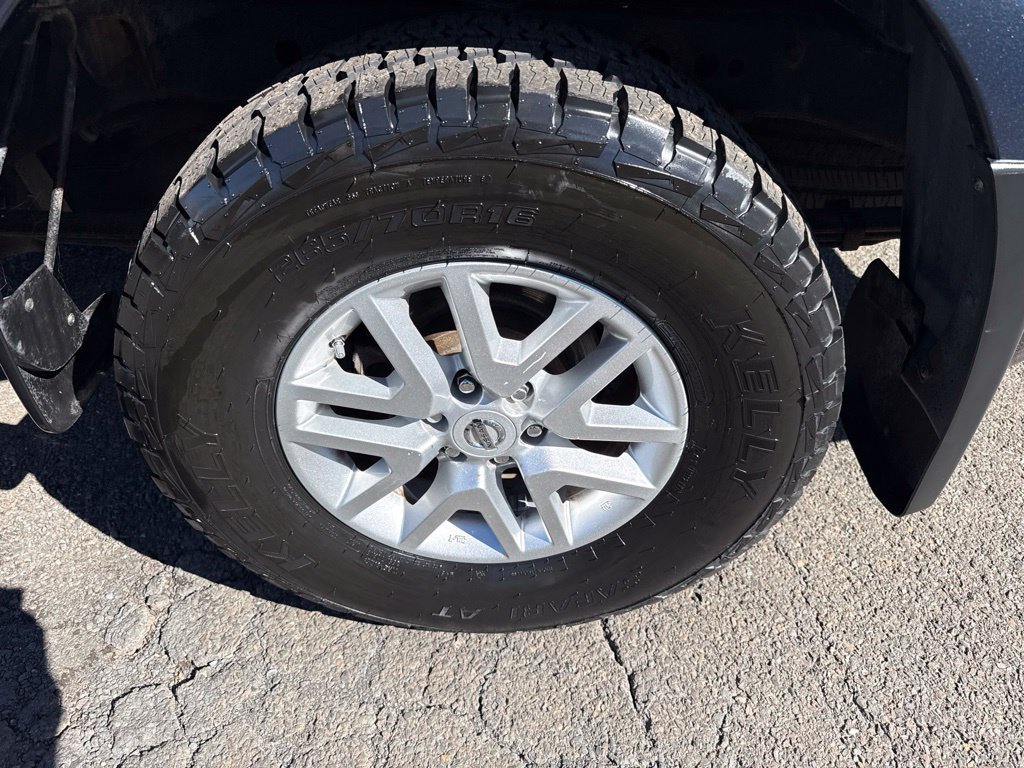 Used 2017 Nissan Frontier SV AWD/4WD image 8