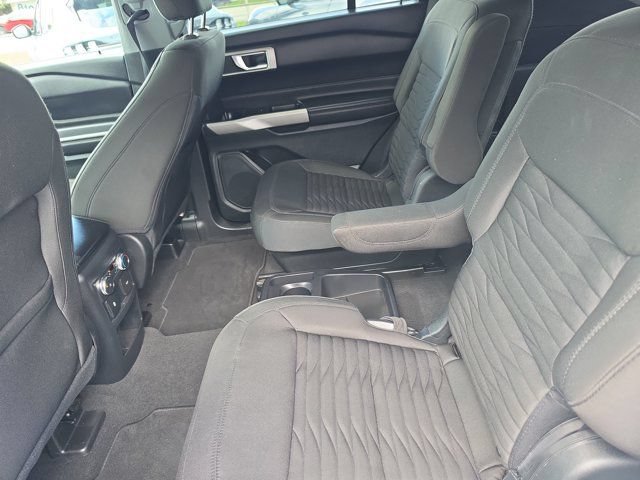 Certified 2020 Ford Explorer XLT w/ Equipment Group 202A RWD image 12