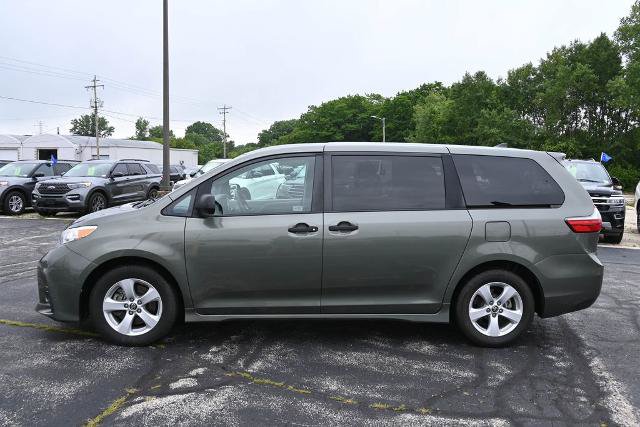 Used 2020 Toyota Sienna L FWD image 4