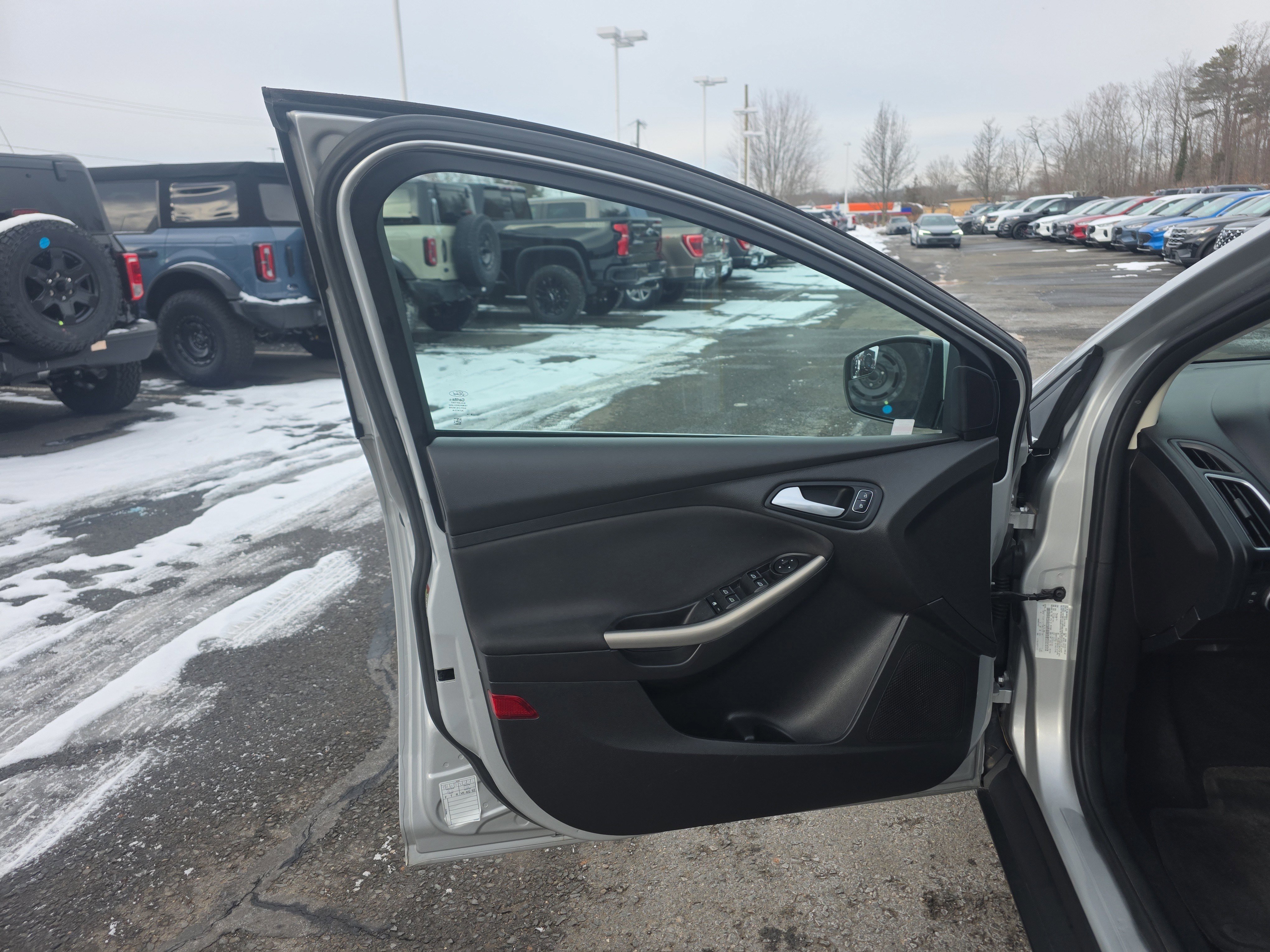 Certified 2018 Ford Focus Titanium image 24