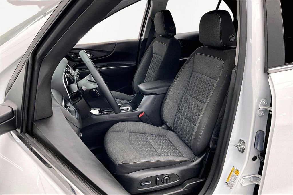 Used 2024 Chevrolet Equinox LT image 25