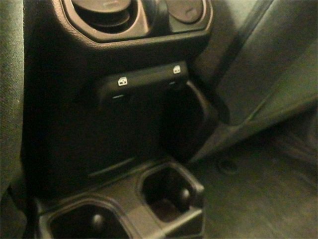 Used 2024 Jeep Wrangler Sport S image 12