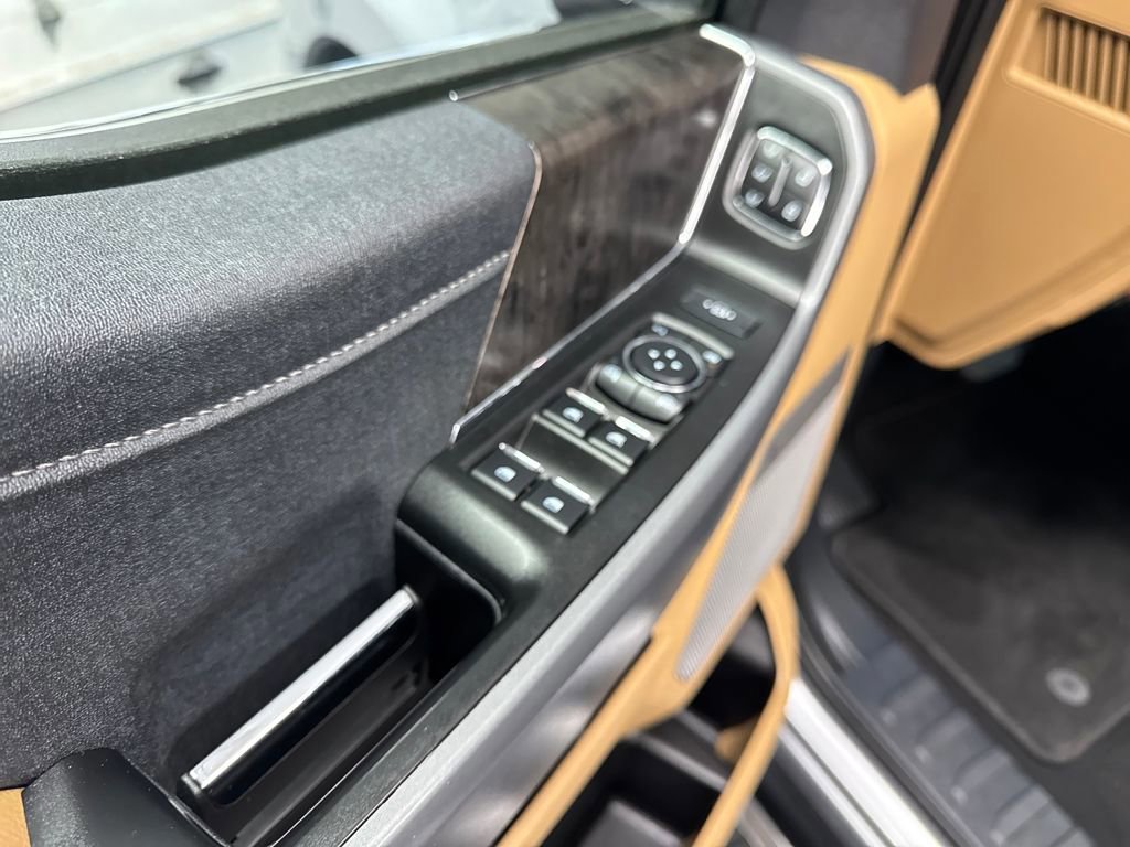 Certified 2024 Ford F250 Lariat w/ Chrome Package image 15