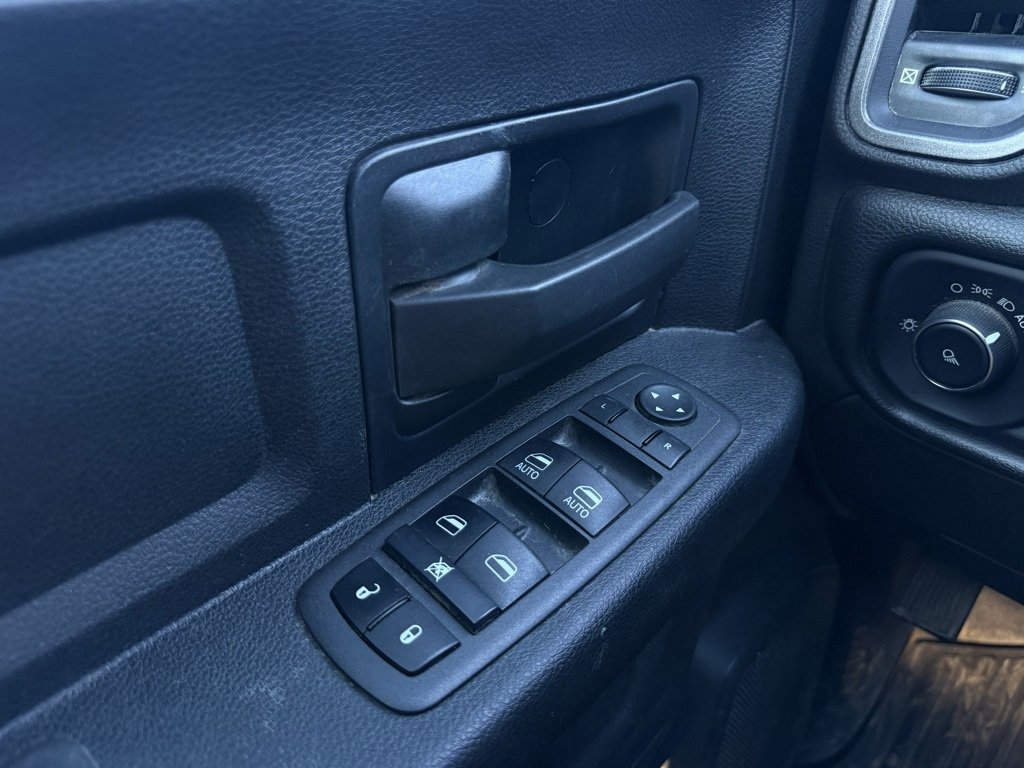 Used 2022 RAM 3500 Tradesman image 12