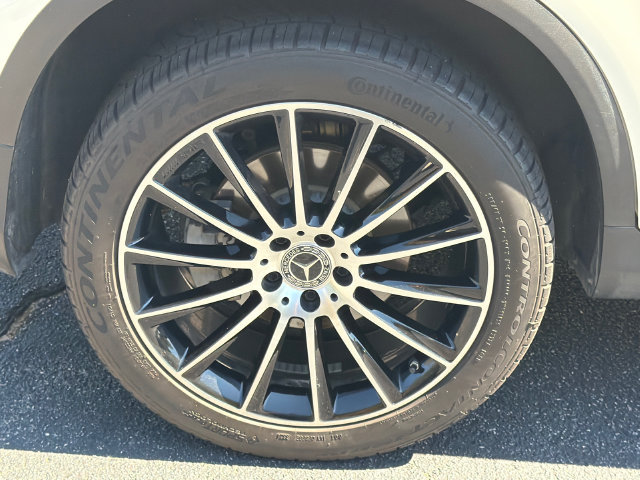 Used 2022 Mercedes-Benz GLC 300 image 19